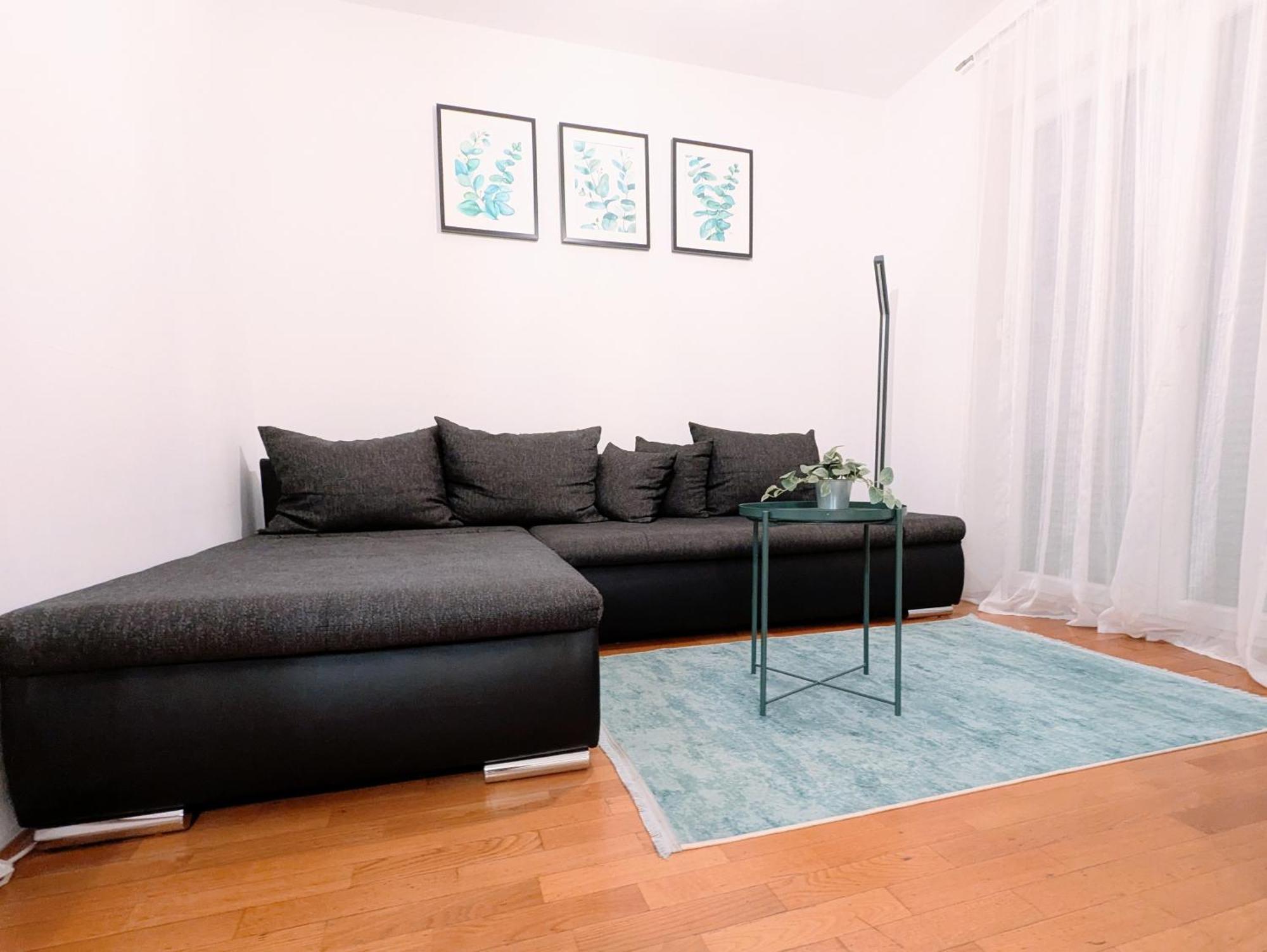 Doma-Lu Apartment-Near Airport And Highway- Free Parking Velika Mlaka Exterior photo